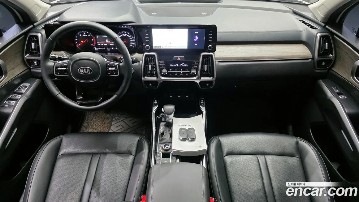 Kia Sorento — фото 9