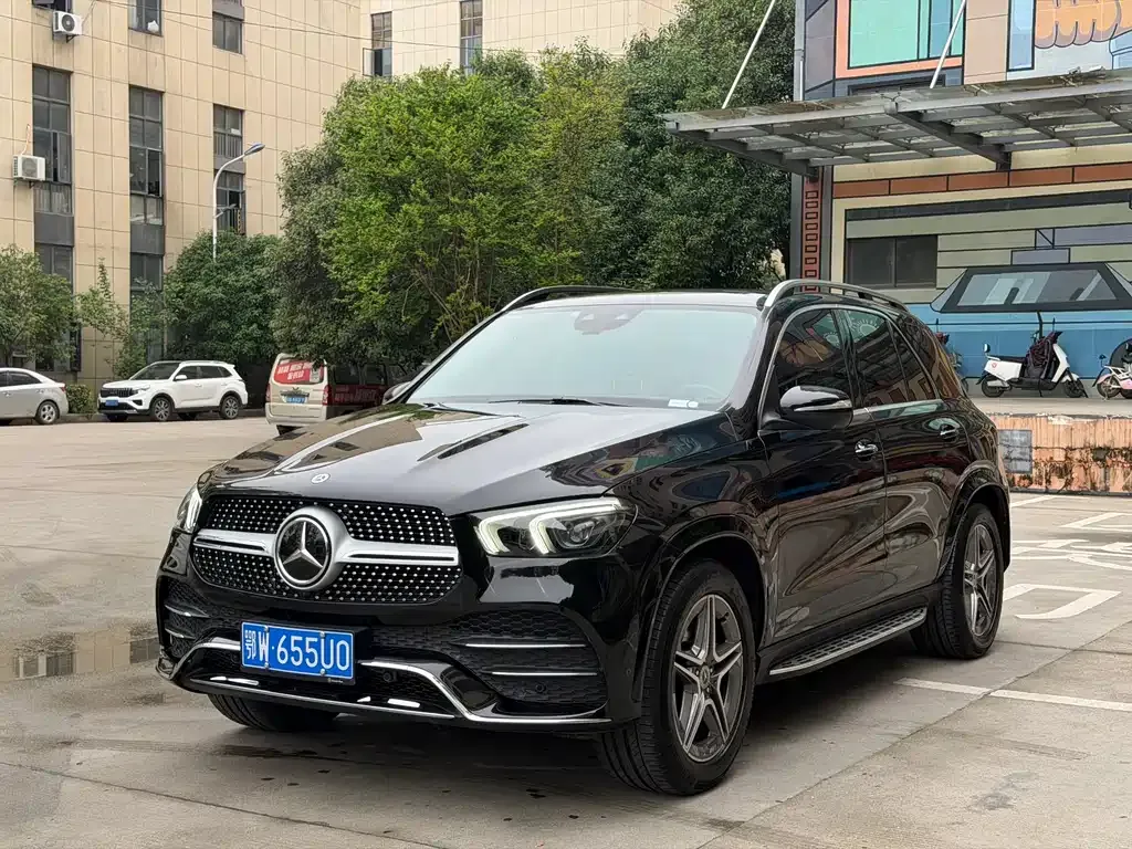Mercedes-Benz GLE — фото 1
