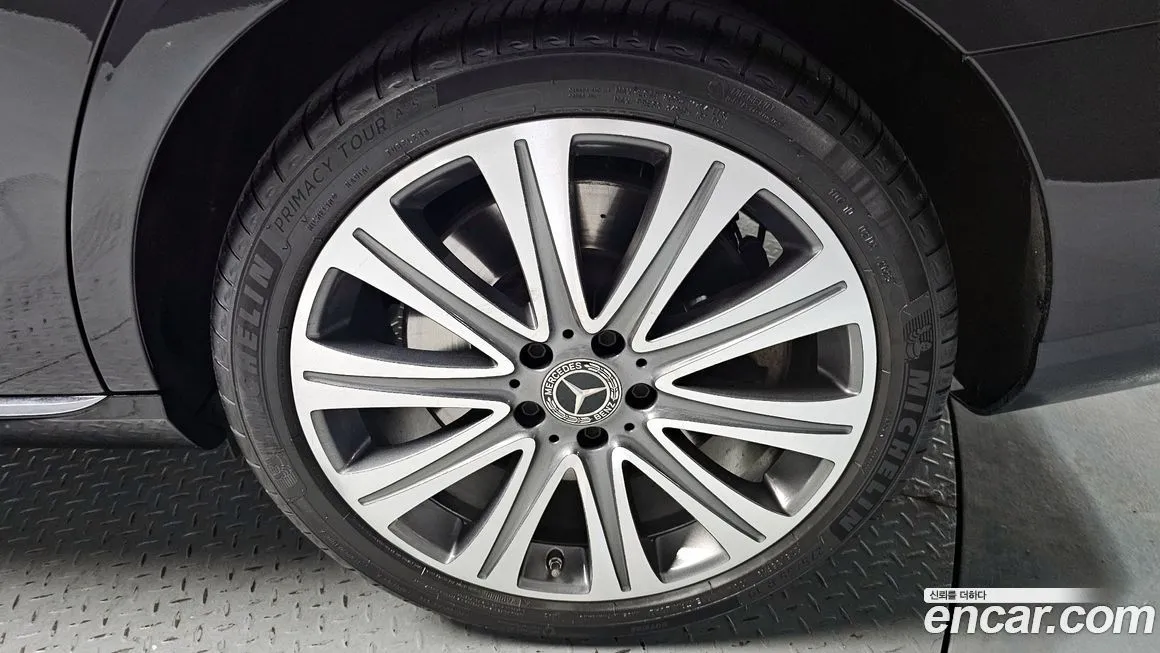 Mercedes-Benz E-Class 2021 из KR, фото 9