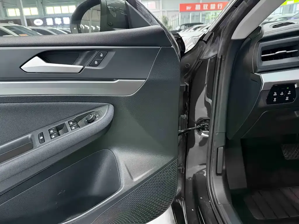 Volkswagen Lamando 2022 из CN, фото 3