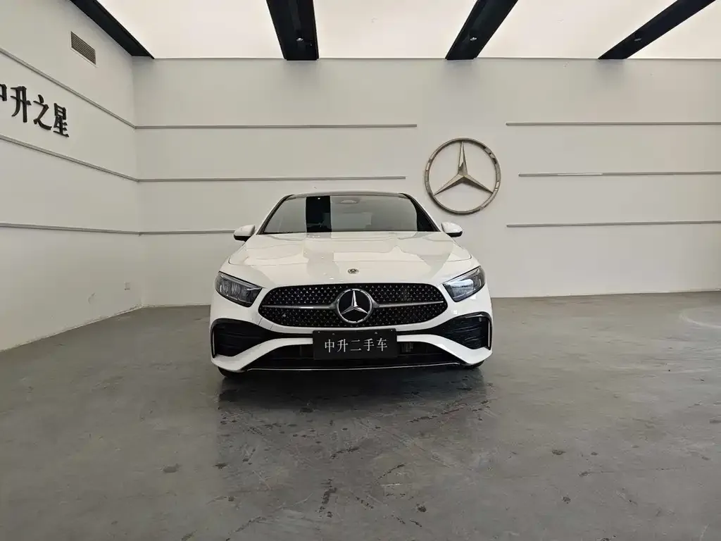 Mercedes-Benz A-Class 2024 из CN, фото 9