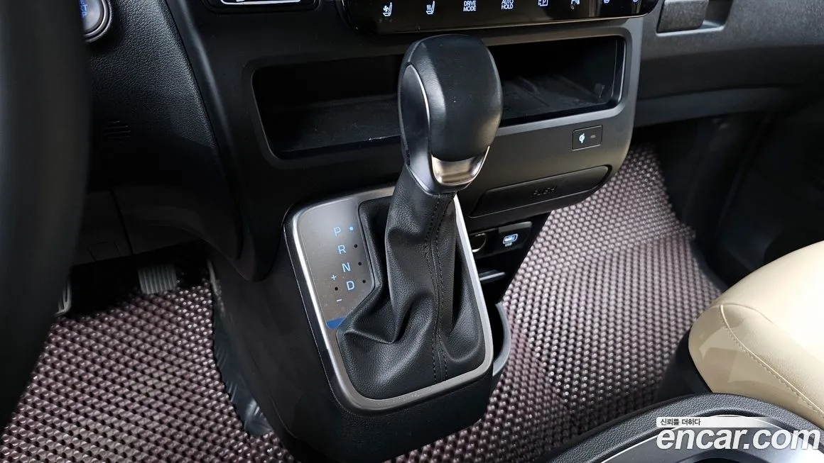 Hyundai Staria 2025 из KR, фото 5