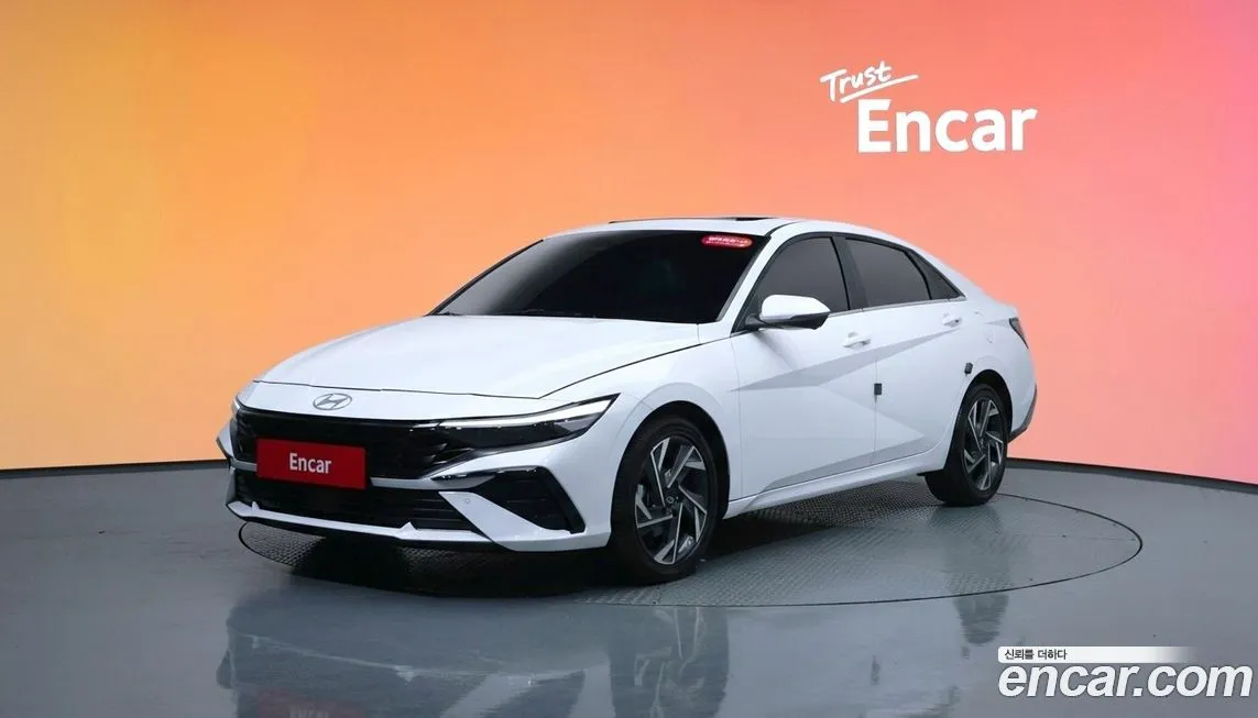 Hyundai AVANTE — фото 1
