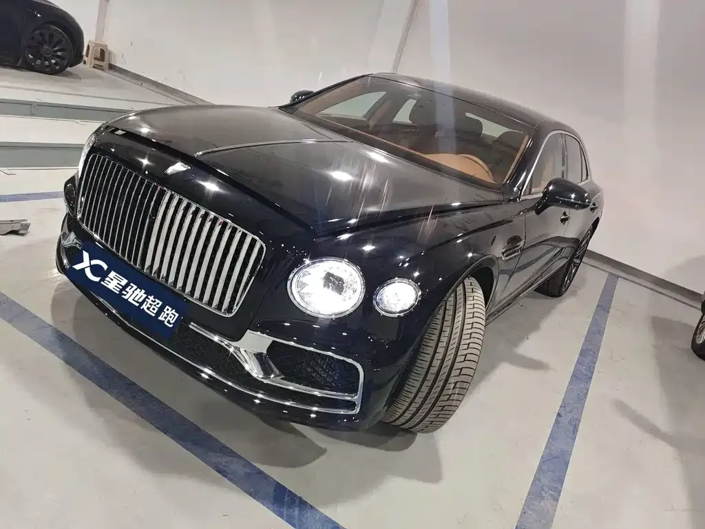 Bentley Flying Spur 2023 из CN, фото 1