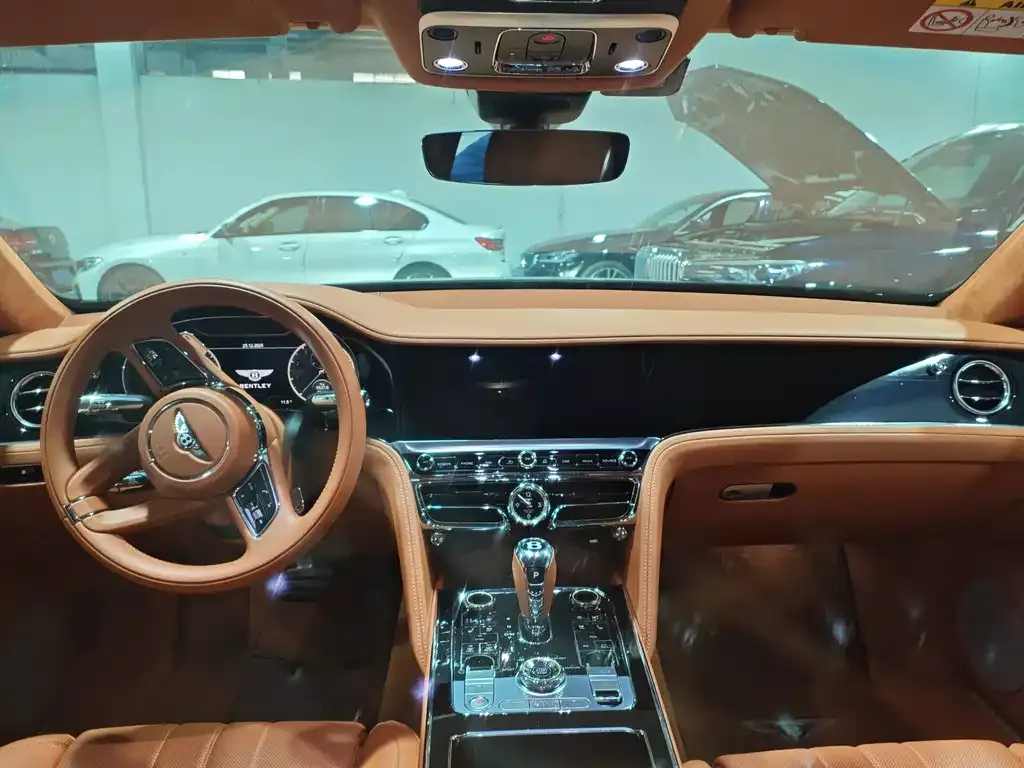 Bentley Flying Spur 2023 из CN, фото 2