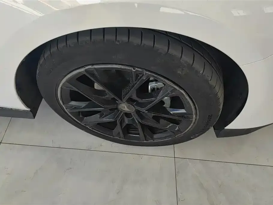 Changan UNI-V 2024 из CN, фото 2
