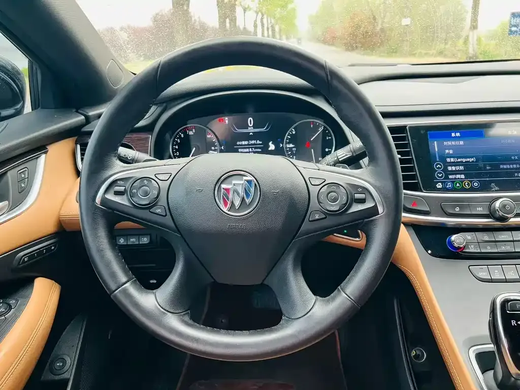 Buick LaCrosse 2021 из CN, фото 2