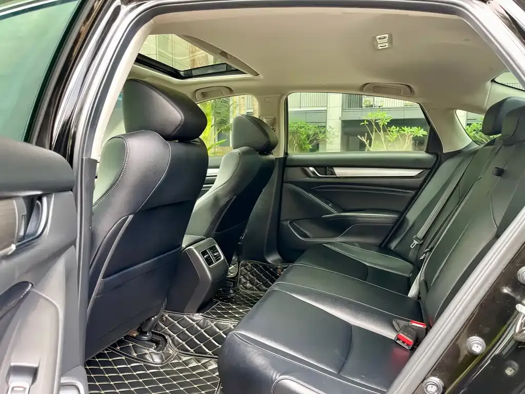 Honda Accord 2021 из CN, фото 8