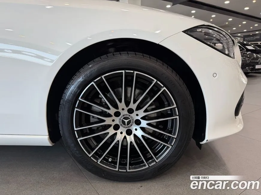 Mercedes-Benz C-Class 2024 из KR, фото 10