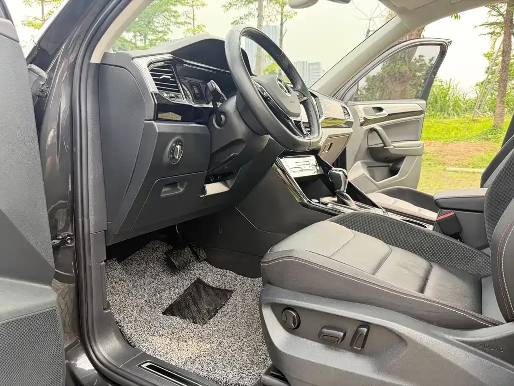 Volkswagen Tayron 2021 из CN, фото 10
