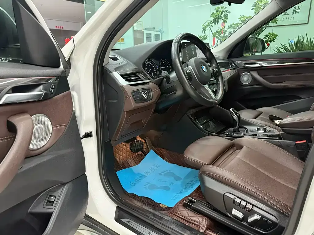 BMW X1 2021 из CN, фото 8