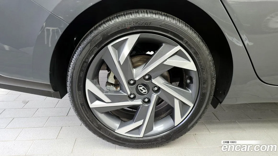 Hyundai AVANTE — фото 6