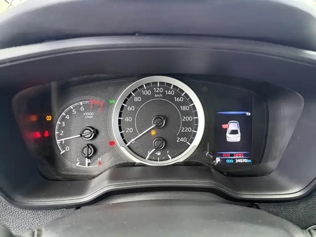Toyota Corolla 2022 из CN, фото 10