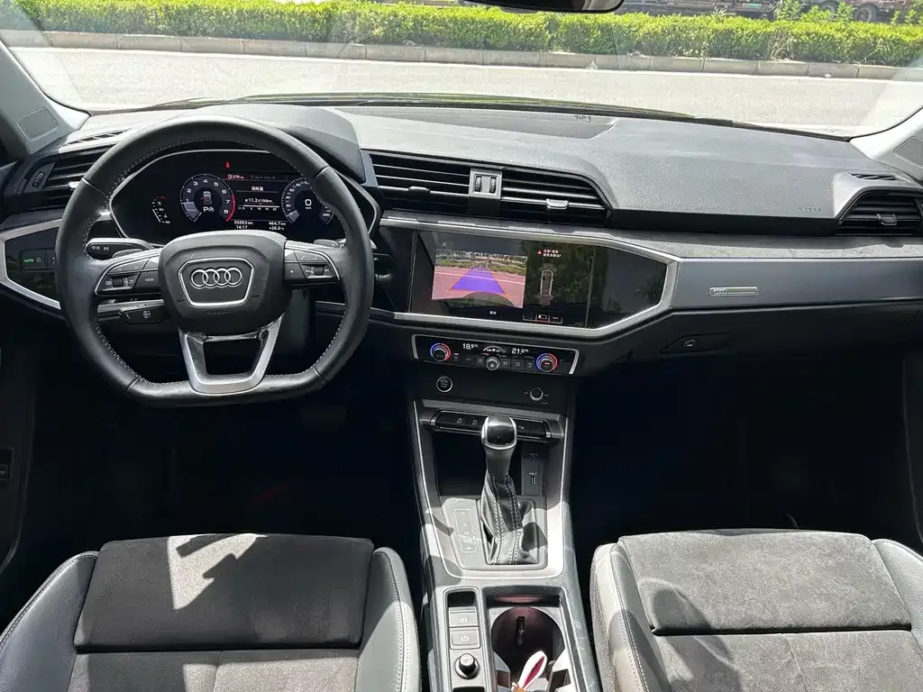 Audi Q3 2021 из CN, фото 3