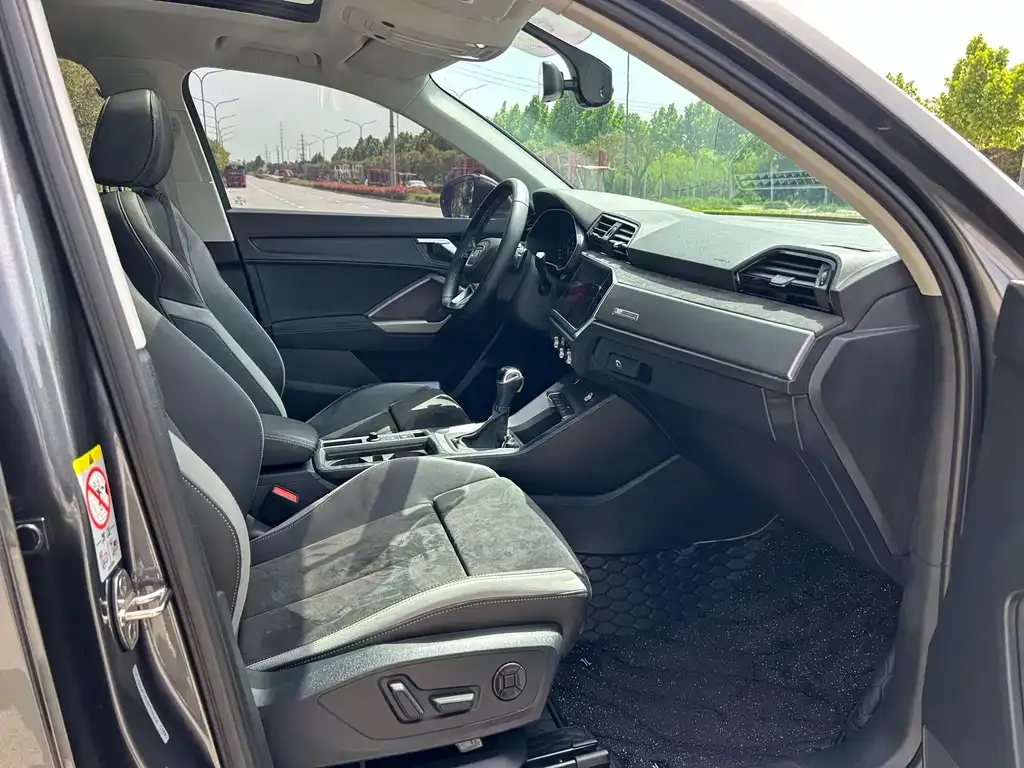 Audi Q3 2021 из CN, фото 8