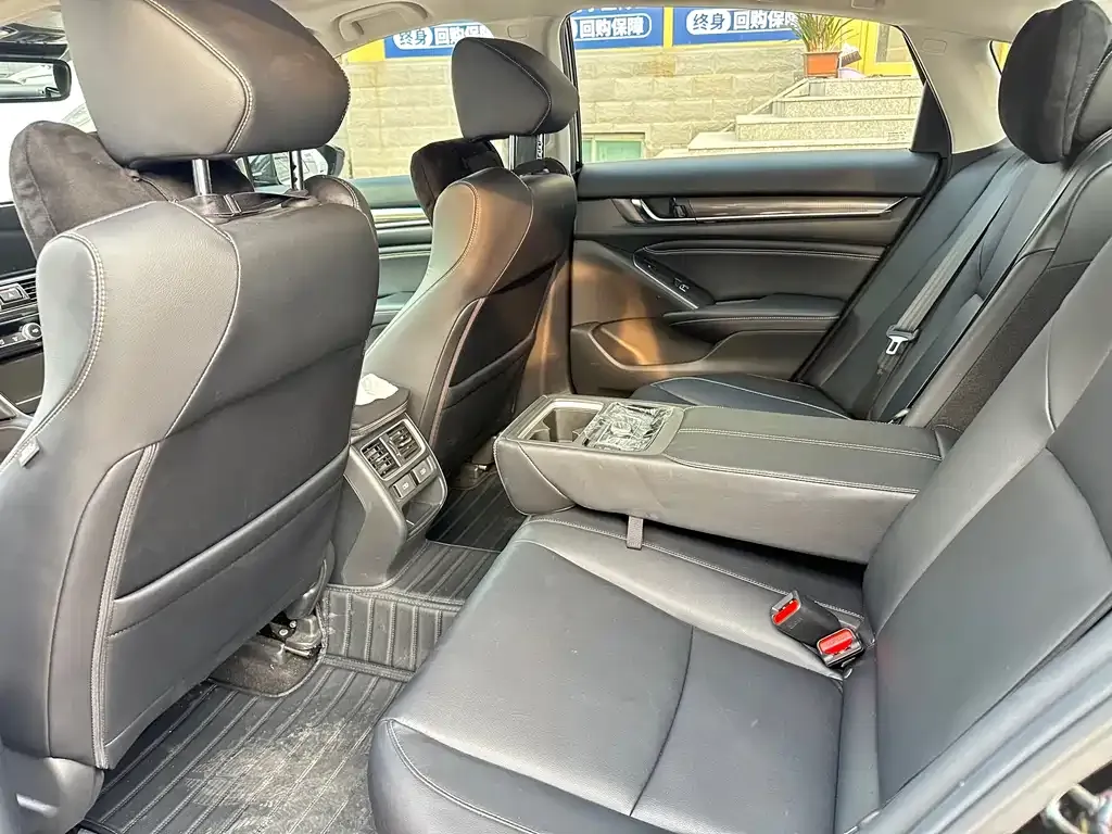 Honda Accord 2022 из CN, фото 5