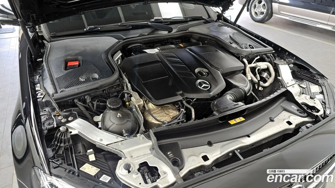 Mercedes-Benz E-Class 2021 из KR, фото 9