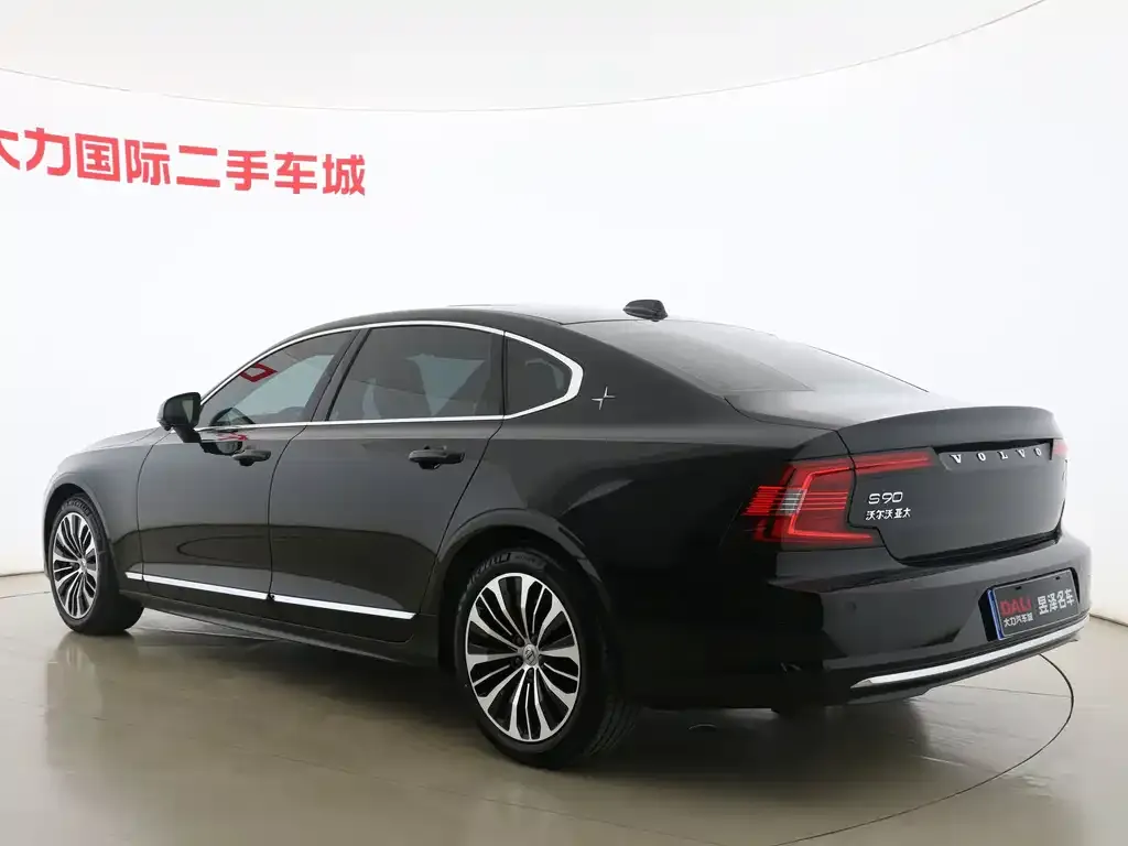 Volvo S90 — фото 7