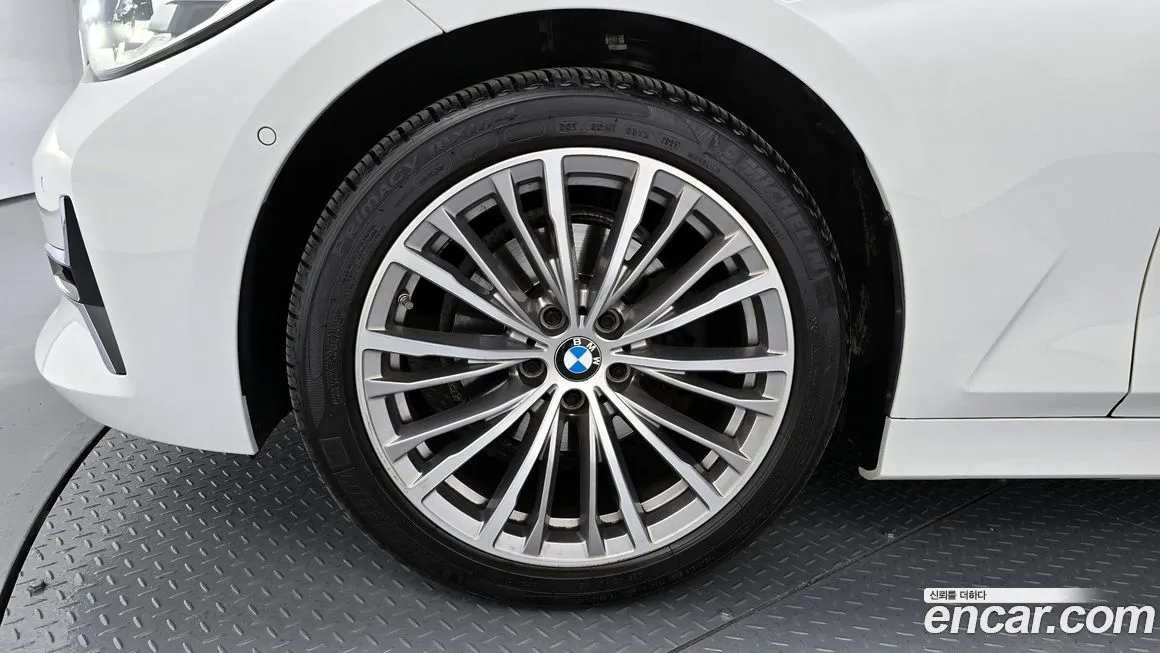 BMW 3-Series 2021 из KR, фото 7