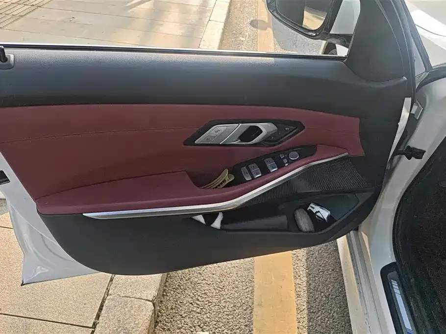 BMW 3 Series 2021 из CN, фото 6