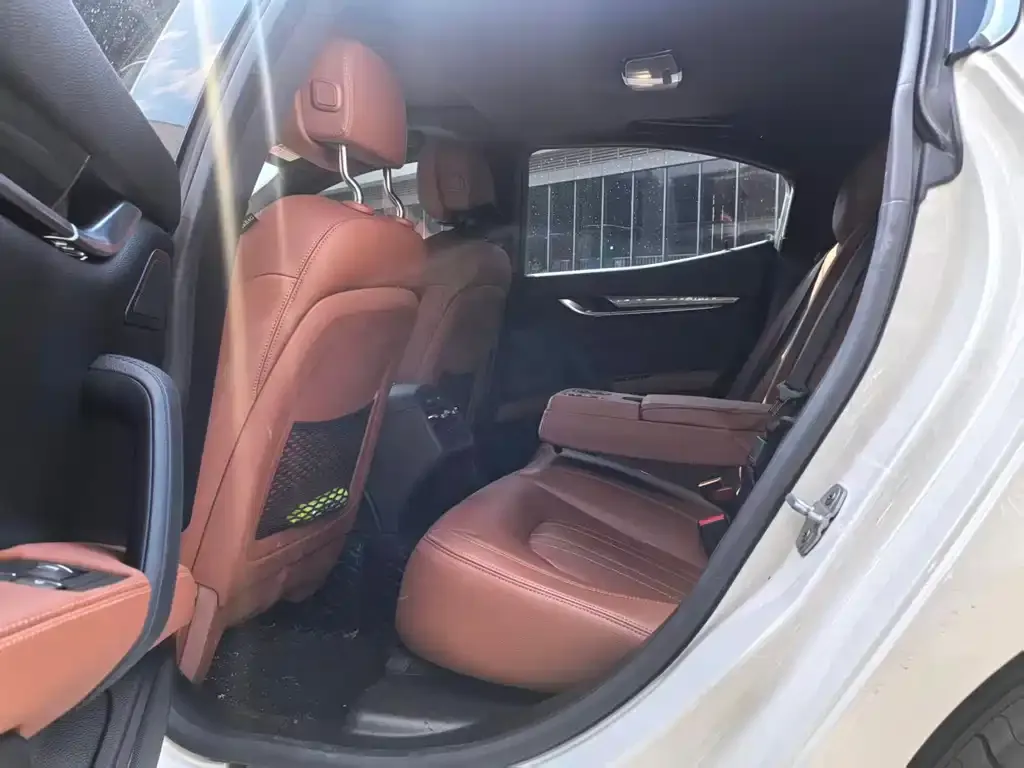Maserati Ghibli 2021 из CN, фото 2