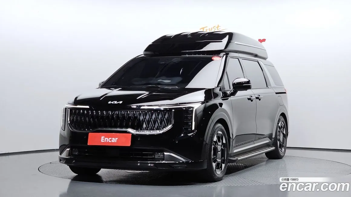 Kia Carnival — фото 1