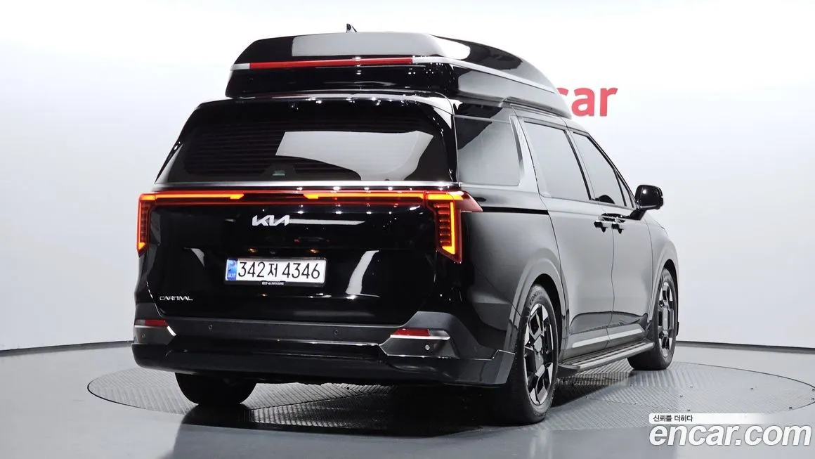 Kia Carnival — фото 10
