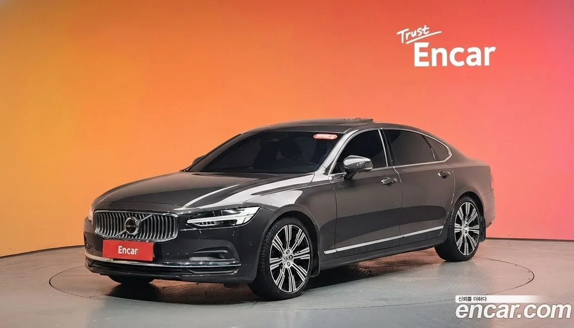 Volvo S90 — фото 1