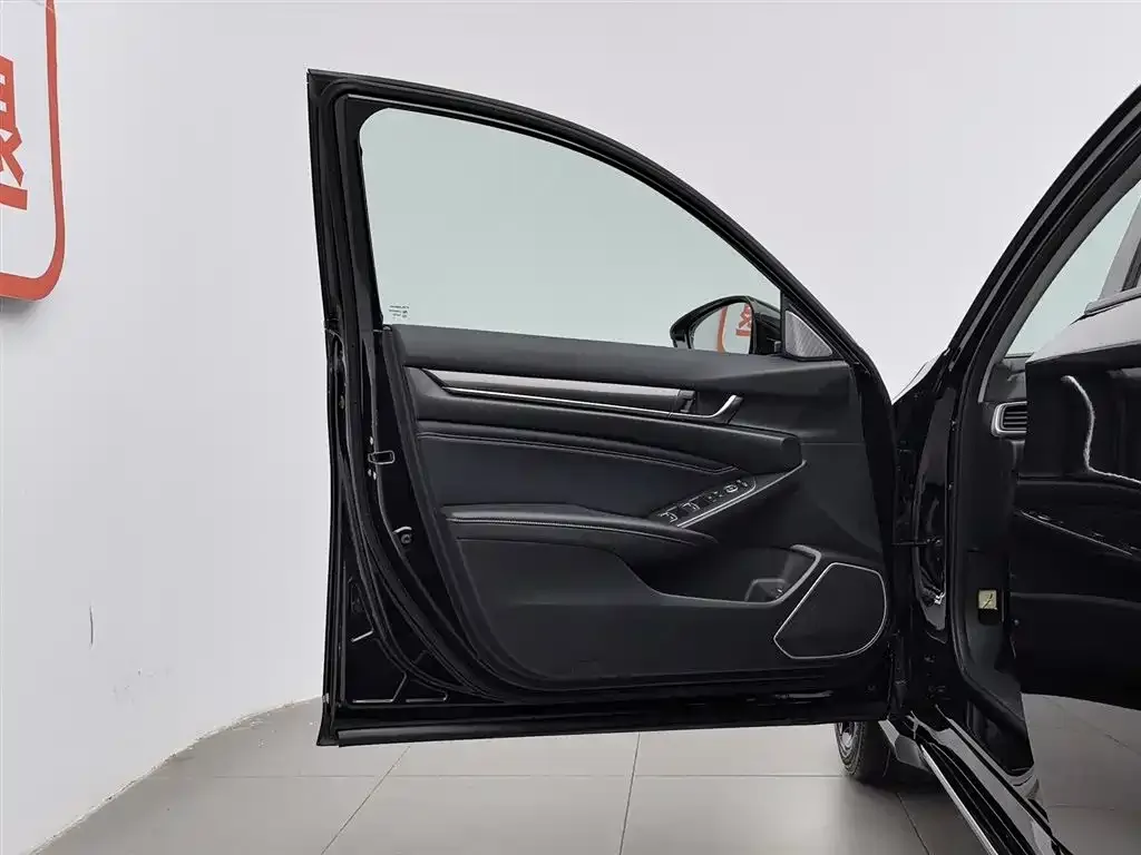 Honda Accord 2023 из CN, фото 5
