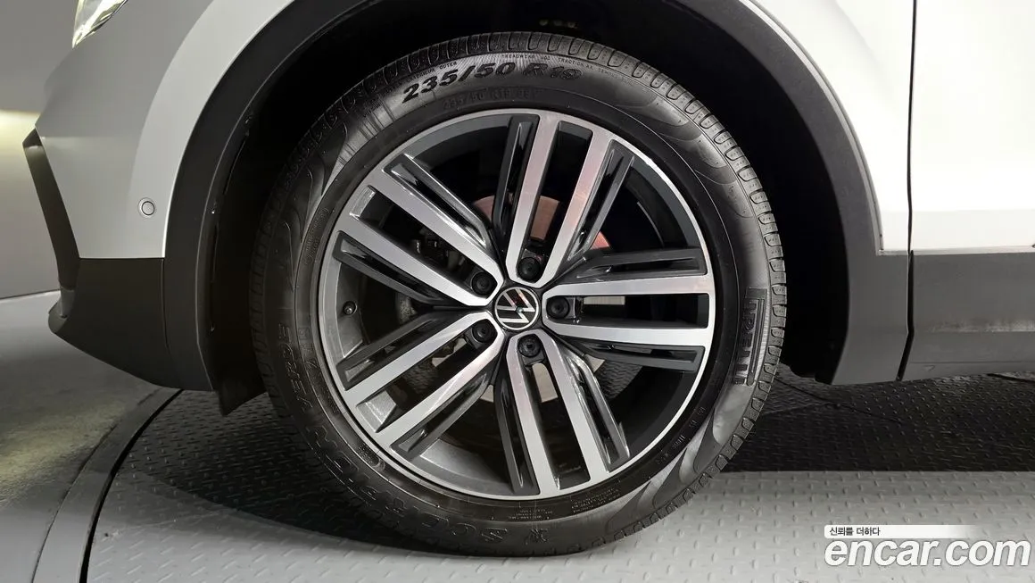 Volkswagen Tiguan 2024 из KR, фото 10