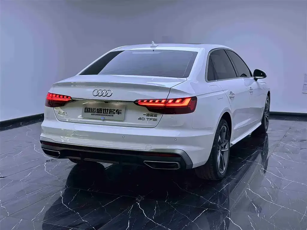 Audi A4L 2022 из CN, фото 3