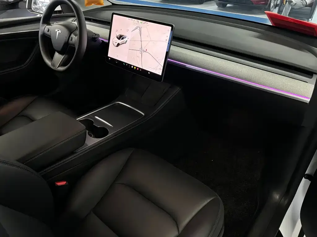 Tesla Model Y 2024 из CN, фото 2