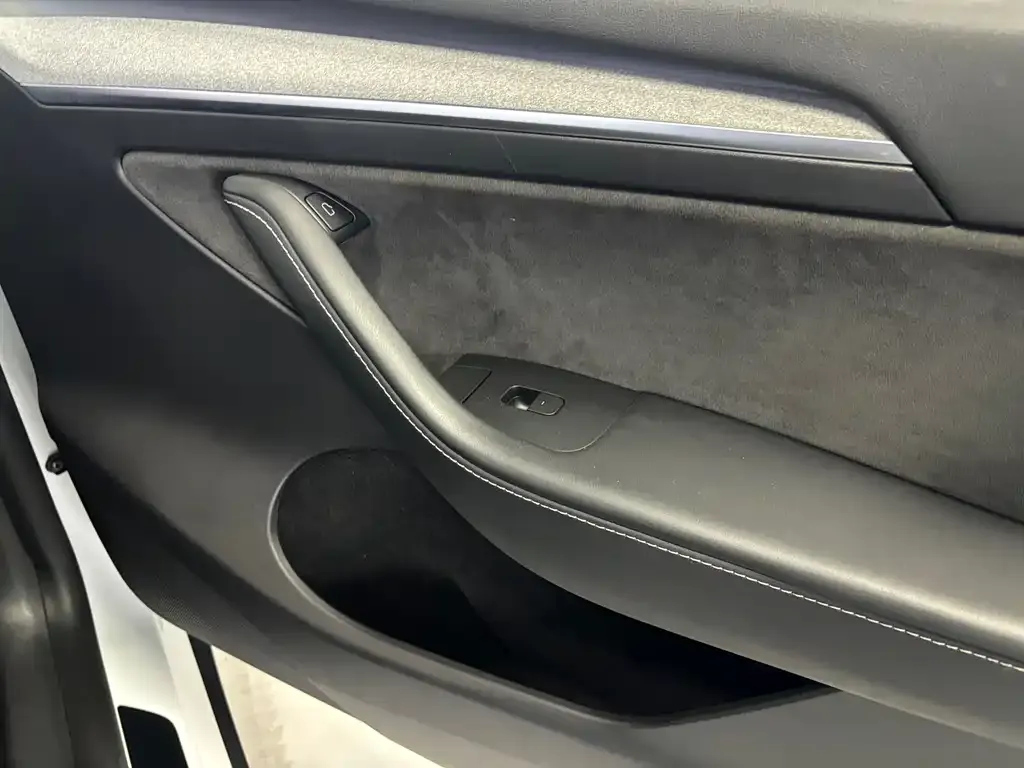 Tesla Model Y 2024 из CN, фото 10