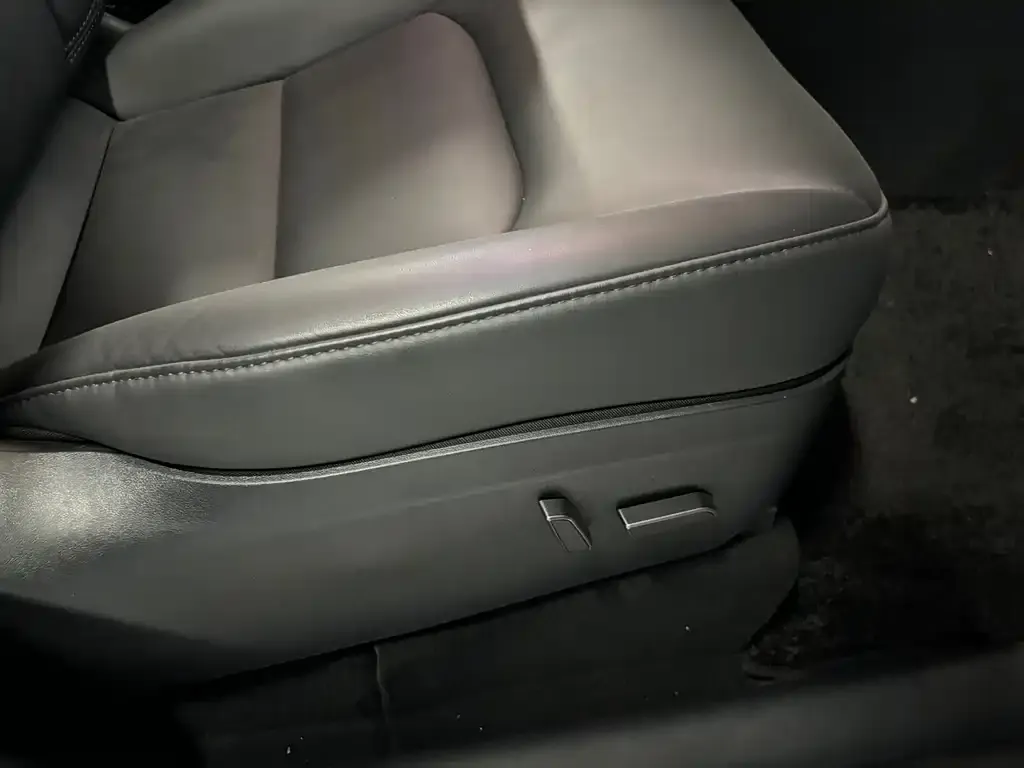 Tesla Model Y 2024 из CN, фото 6