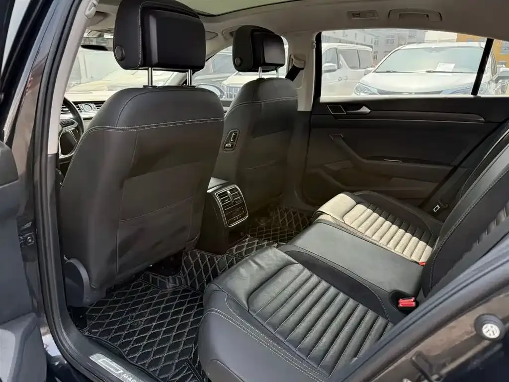 Volkswagen Magotan 2021 из CN, фото 8