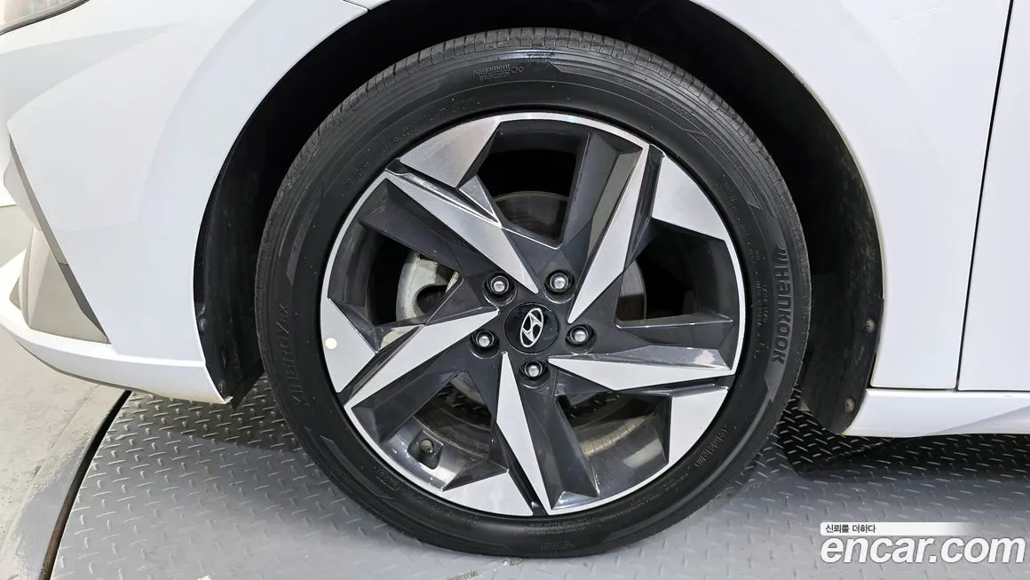 Hyundai AVANTE — фото 9
