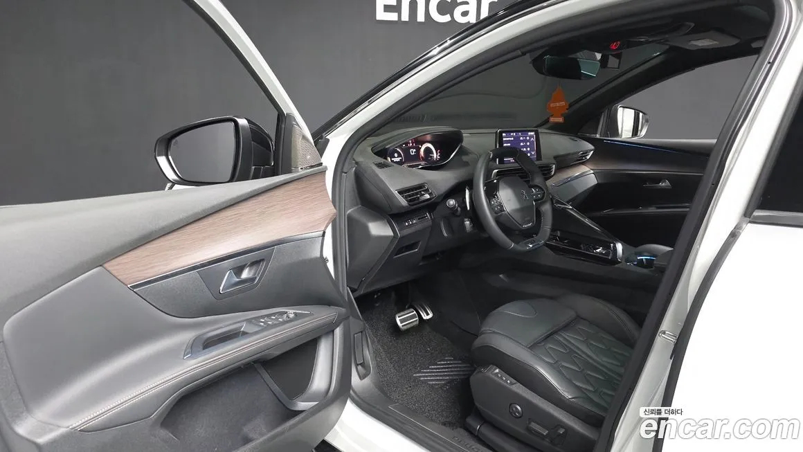 Peugeot 5008 2024 из KR, фото 4