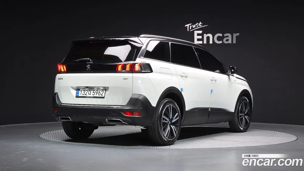 Peugeot 5008 2024 из KR, фото 2