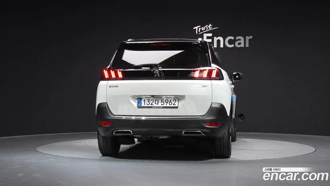 Peugeot 5008 2024 из KR, фото 3