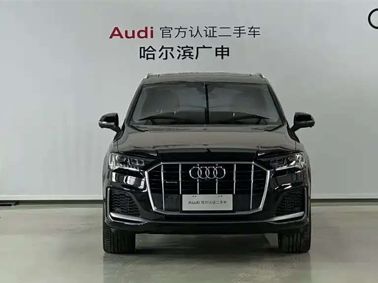 Audi Q7 2024 из CN, фото 3