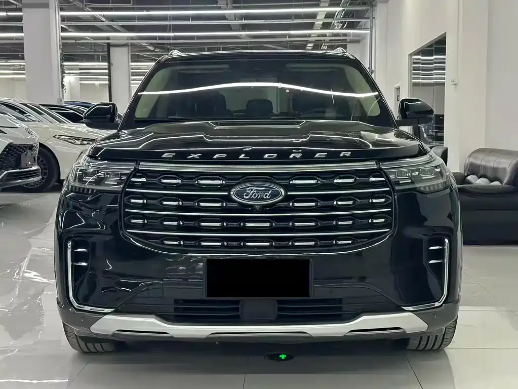 Ford Explorer 2023 из CN, фото 8