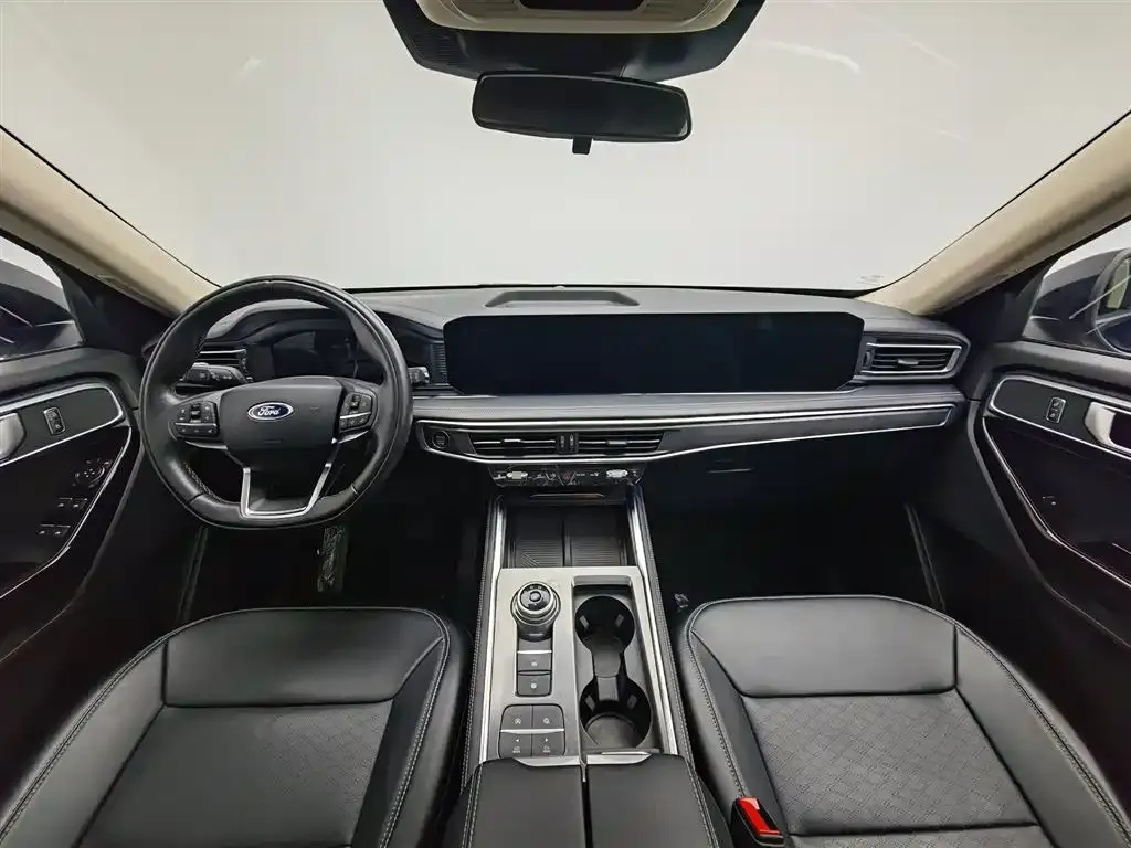 Ford Explorer 2022 из CN, фото 4