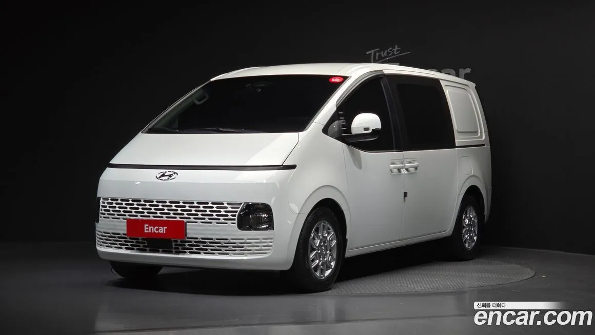 Hyundai Staria 2022 из KR, фото 1