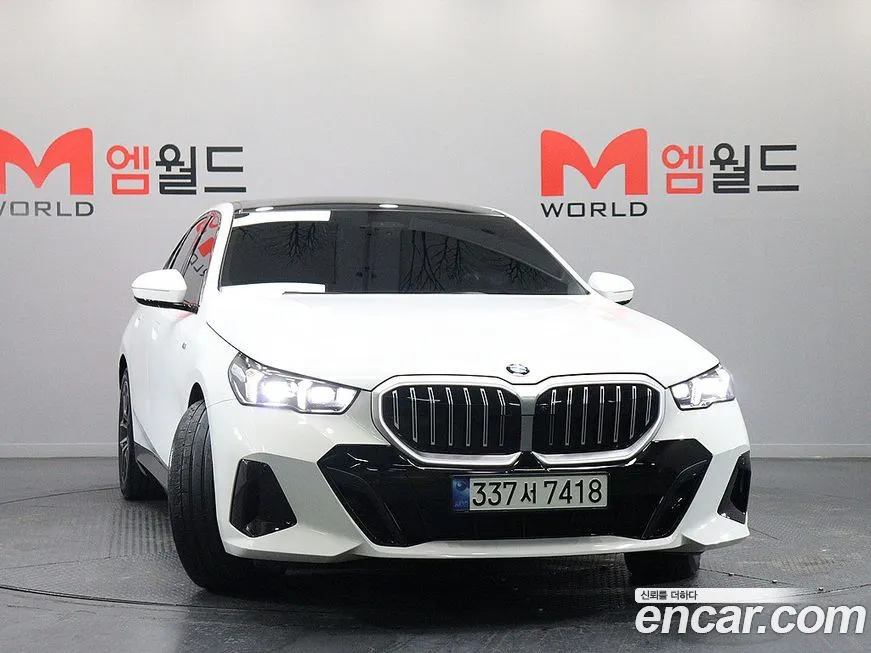 BMW 5-Series 2024 из KR, фото 4