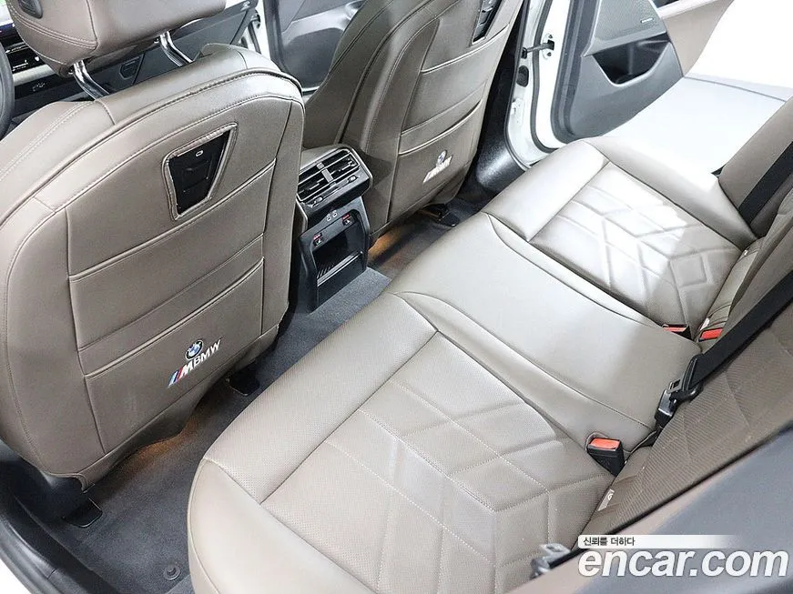 BMW 5-Series 2024 из KR, фото 5