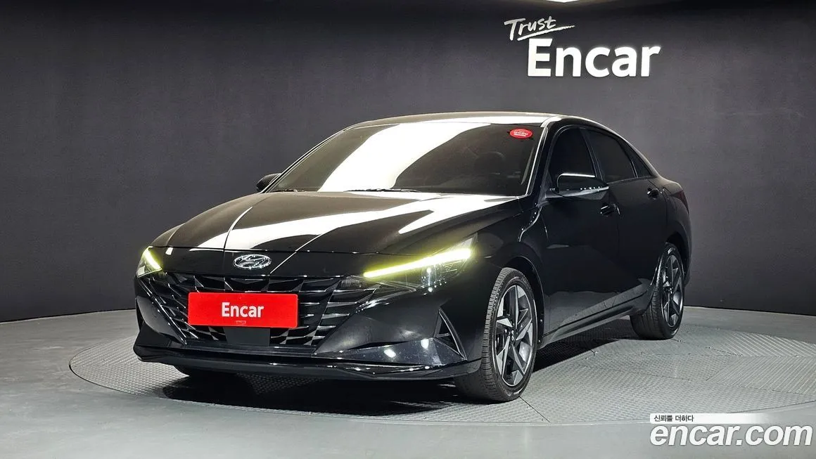 Hyundai AVANTE — фото 1