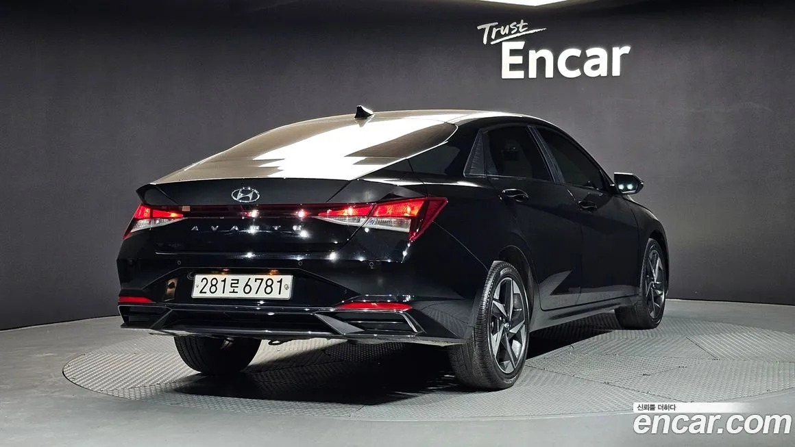 Hyundai AVANTE — фото 3