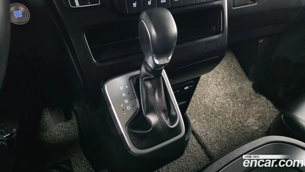 Hyundai Staria — фото 3