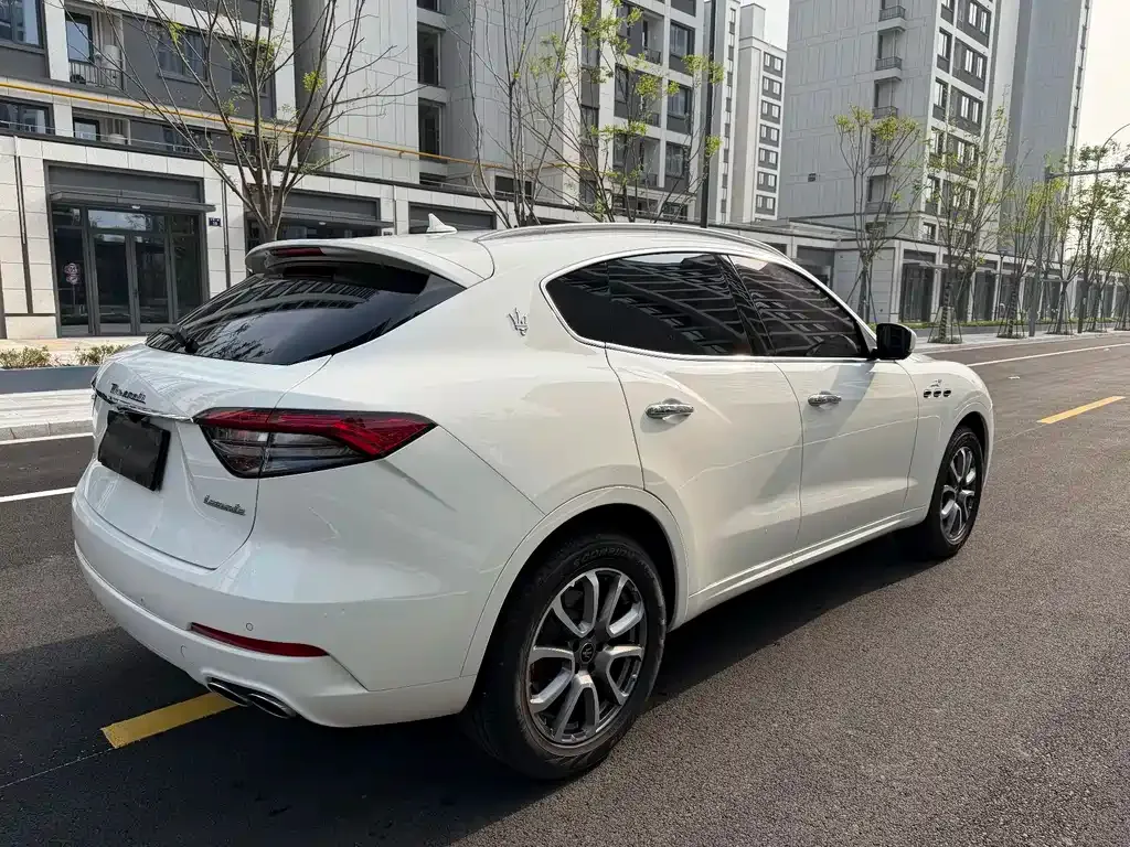 Maserati Levante 2024 из CN, фото 9