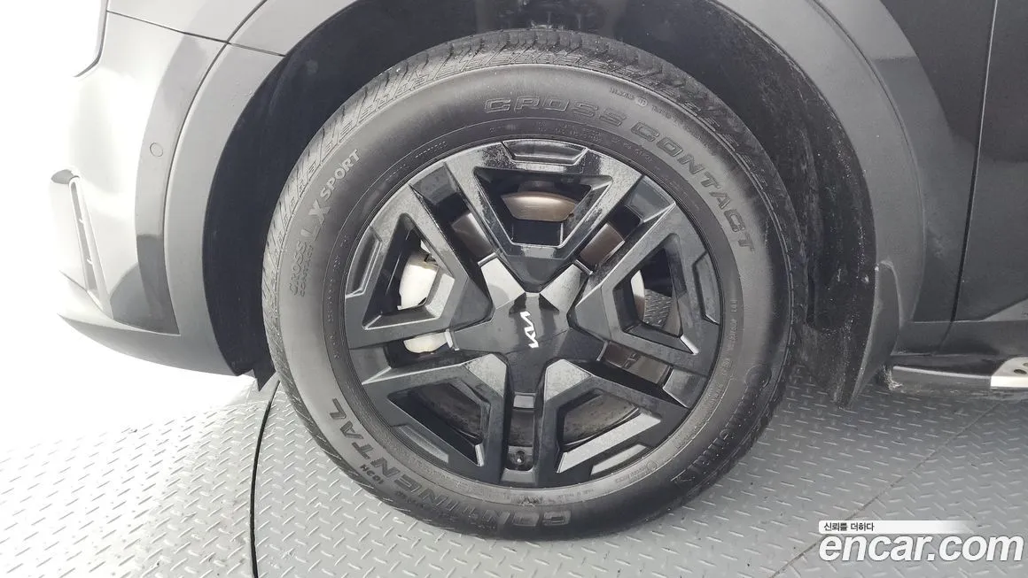 Kia Sorento — фото 7
